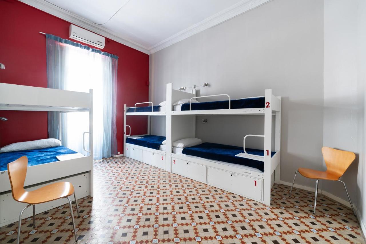 Red Nest Hostel Walencja Zewnętrze zdjęcie