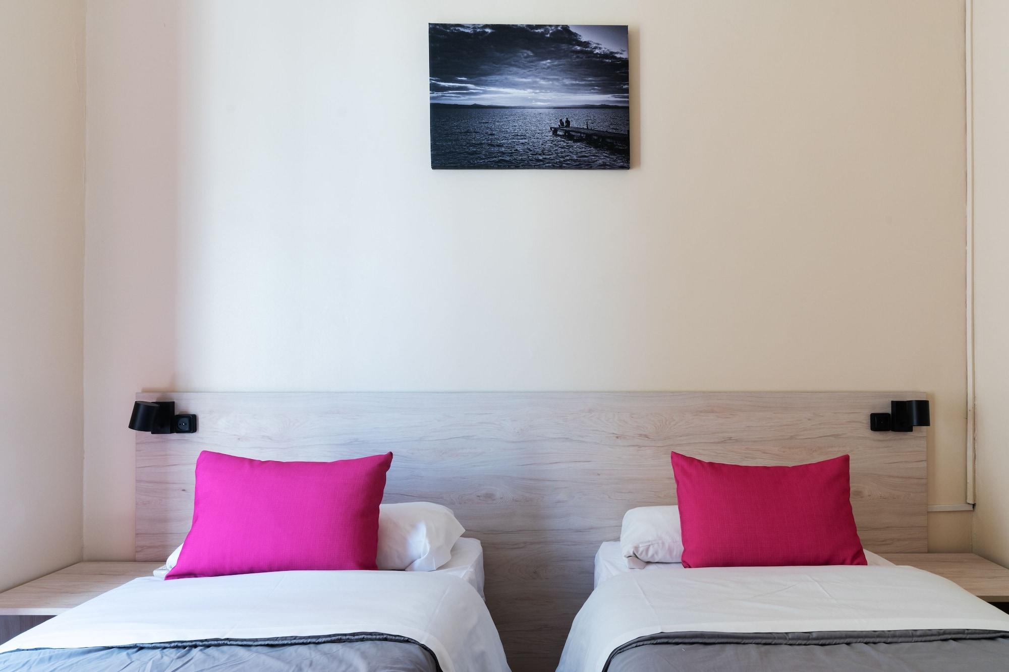 Red Nest Hostel Walencja Zewnętrze zdjęcie
