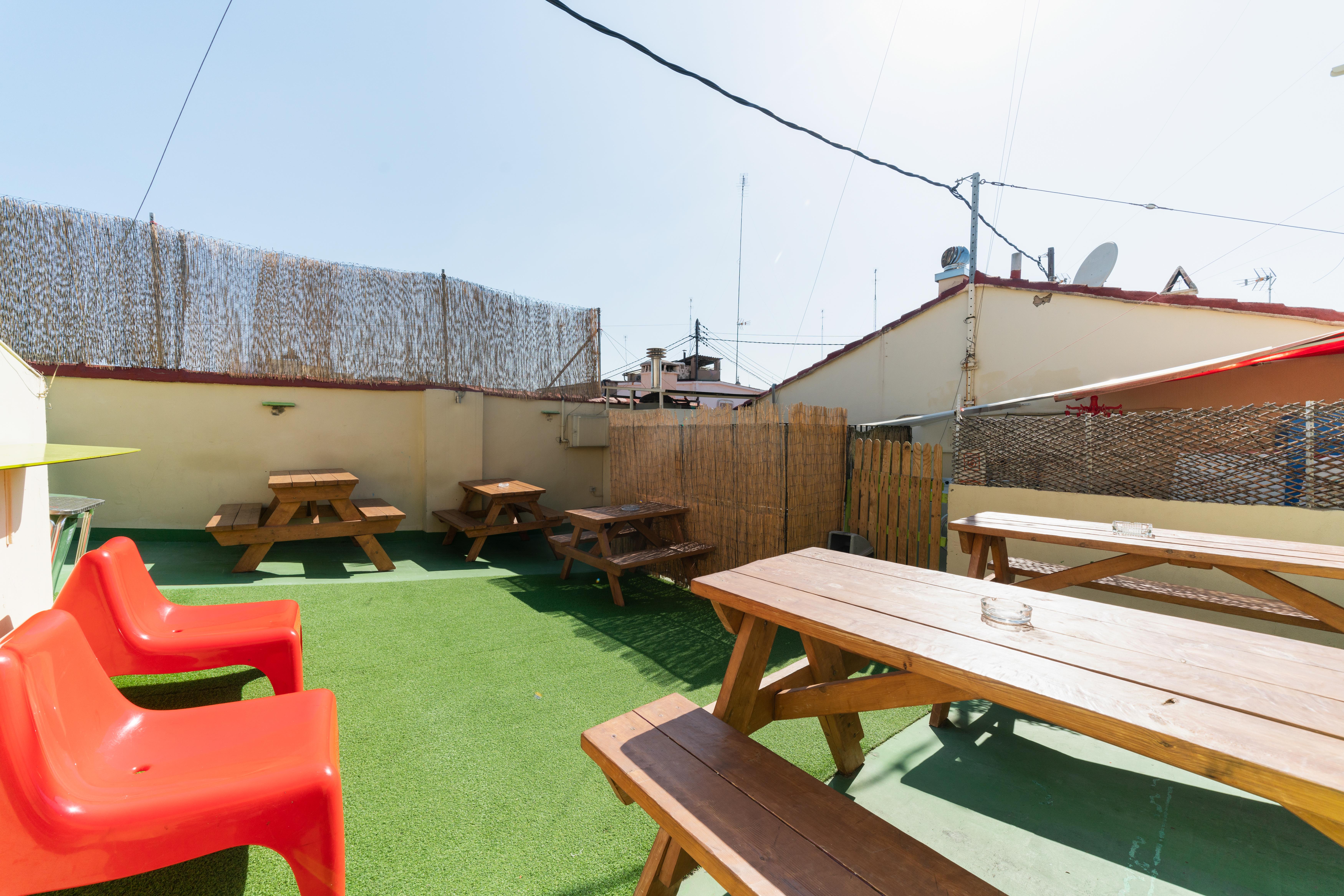 Red Nest Hostel Walencja Zewnętrze zdjęcie