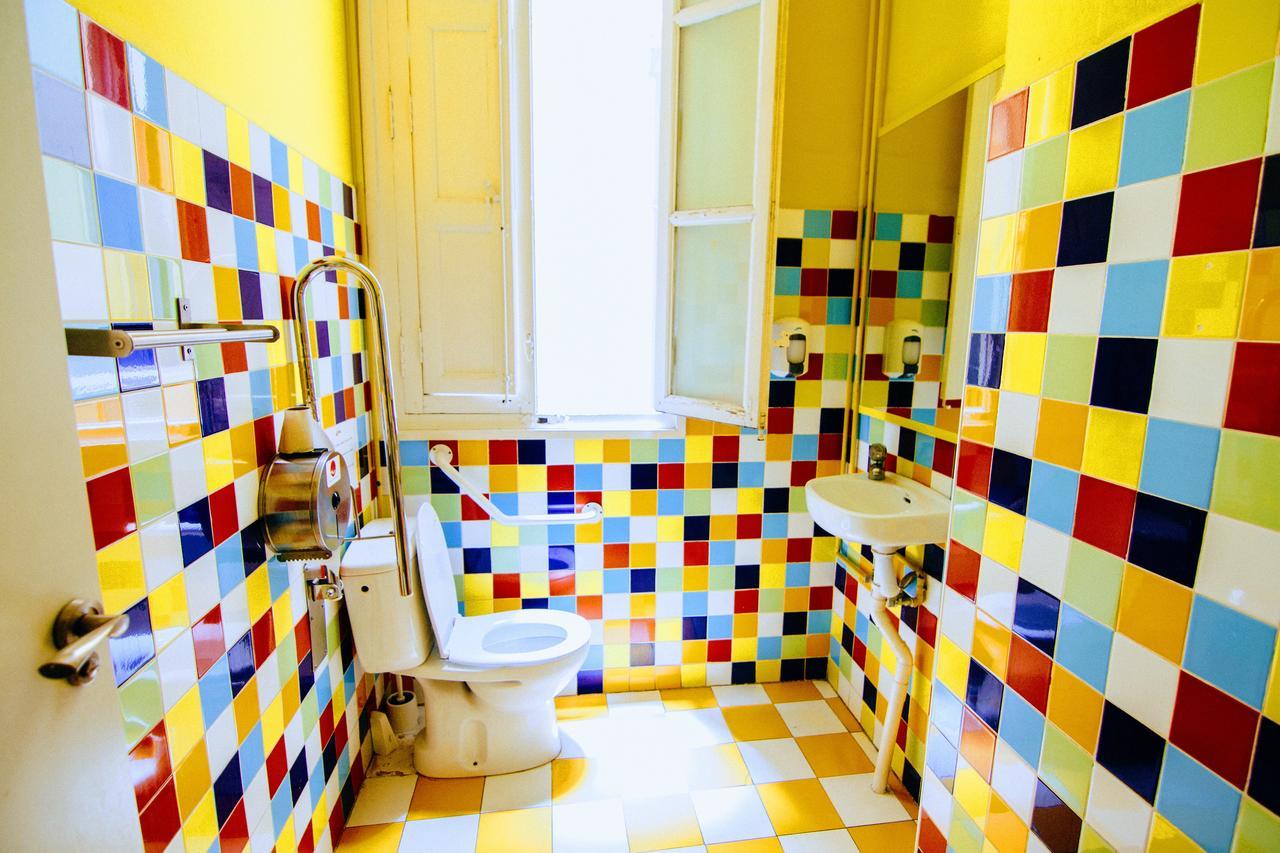 Red Nest Hostel Walencja Zewnętrze zdjęcie