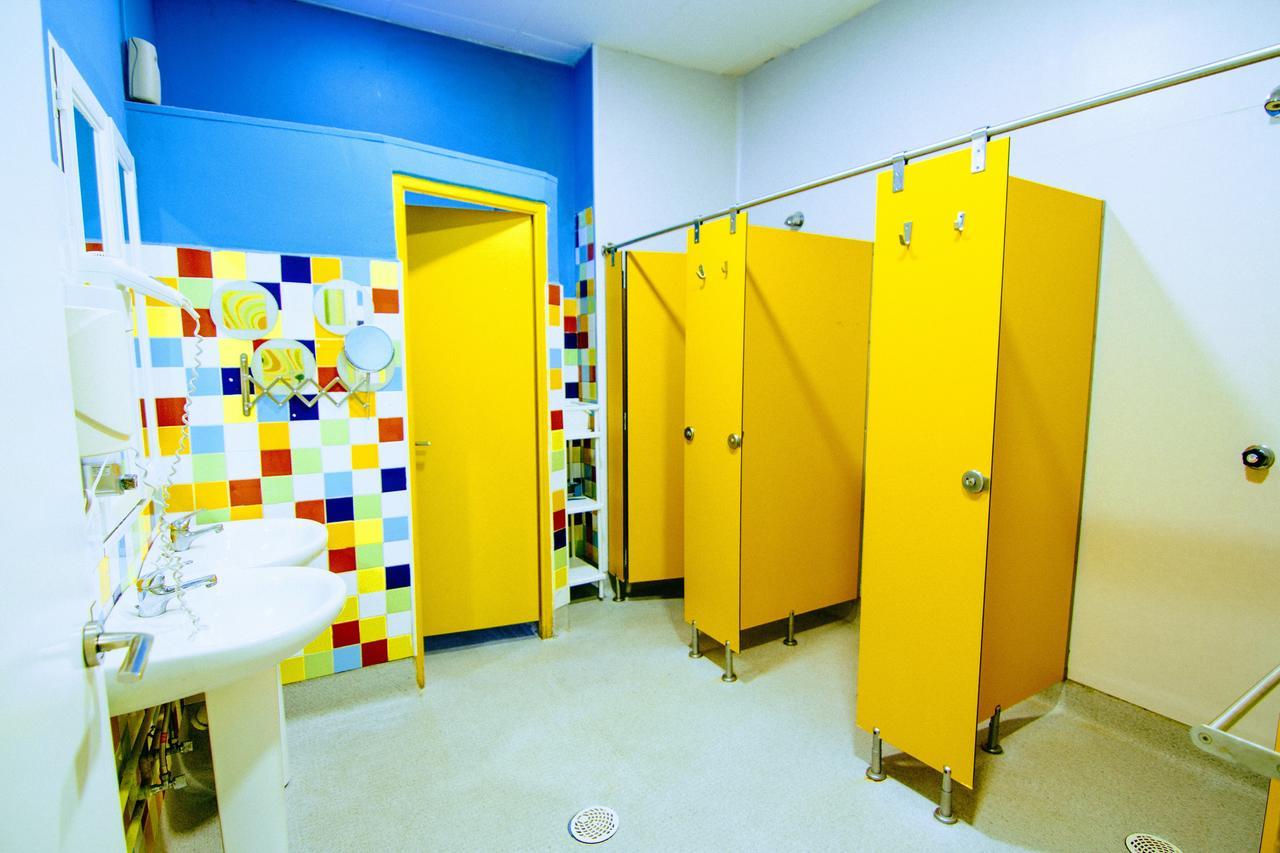 Red Nest Hostel Walencja Zewnętrze zdjęcie