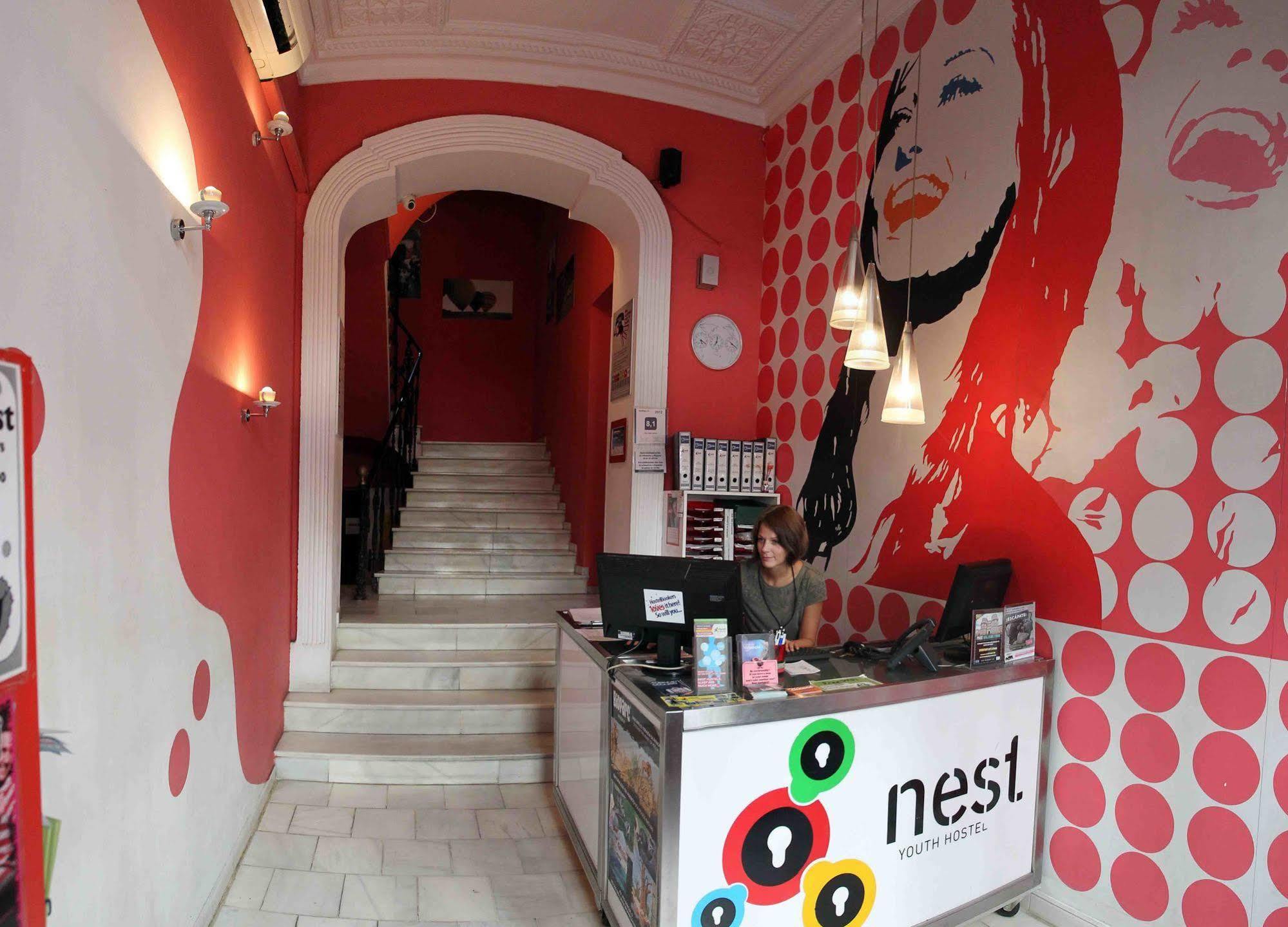 Red Nest Hostel Walencja Zewnętrze zdjęcie